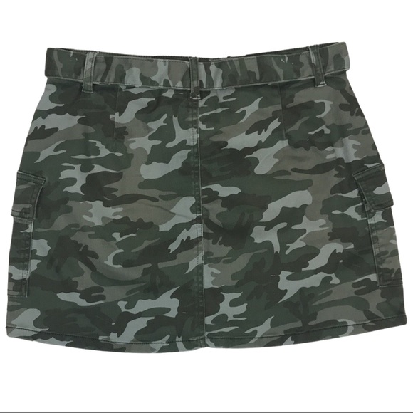Justice Camouflage cargo skirt with belt that ties - Picture 2 of 6